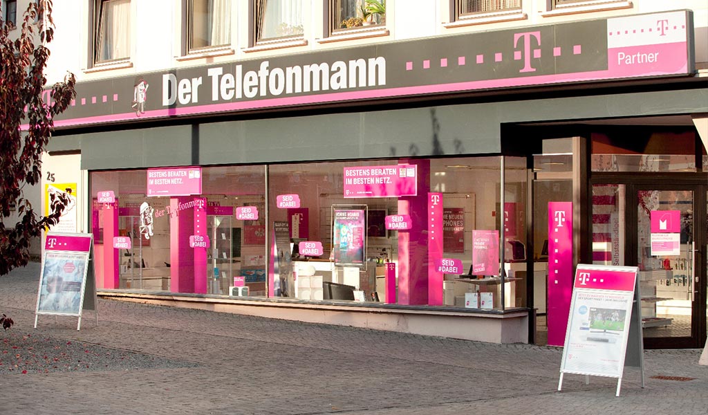 1225_Webseite_Lorsy_Telefonmann_1024x600_1