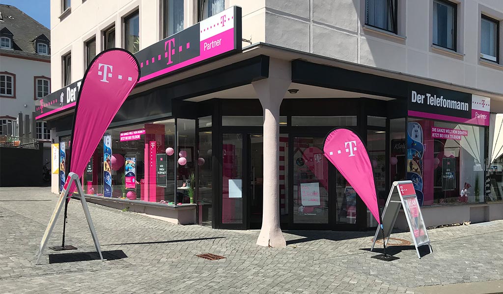 1225_Webseite_Lorsy_Telefonmann_1024x600_4